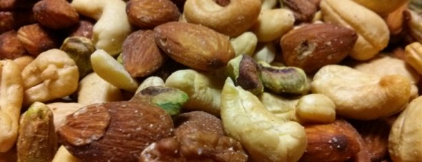 Nuts 800x600